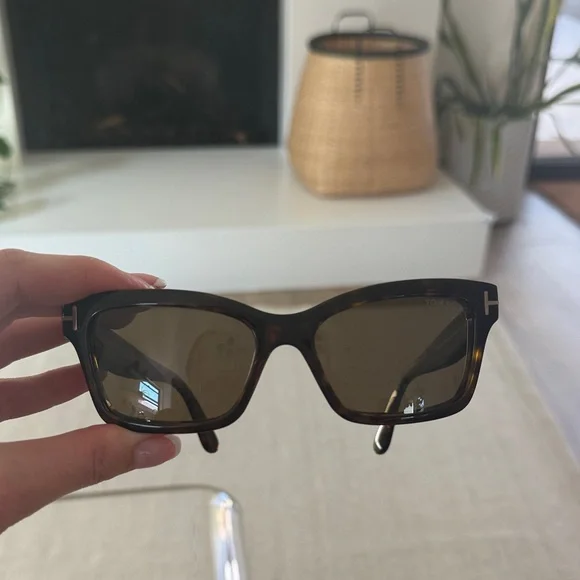 NWC - TOM FORD / Mikel FT 1085 Havana Squared Sunglasses  display picture 2